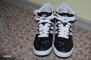 Adidas nahk Sneakers, 40 (1 foto / 2)