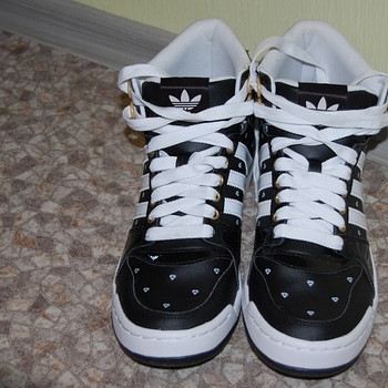 Adidas кожаные кроссовки, 40