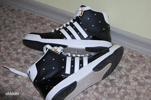 Adidas nahk Sneakers, 40 (2 foto / 2)