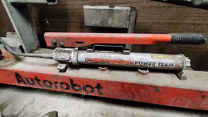 Korpuse kapoti alus / elling - Autorobot Micro (5 foto / 9)