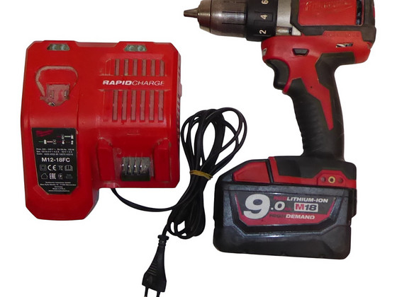 Акудрель Milwaukee M18 BLDD + Аку 9.0Ah + Зарядка