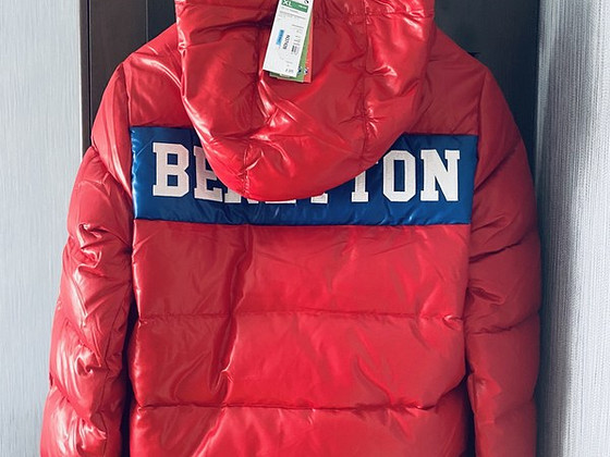 Новый пуховик Benetton, 150 cm