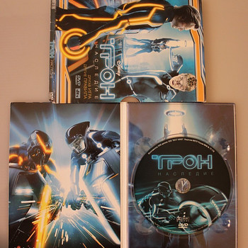 Трон