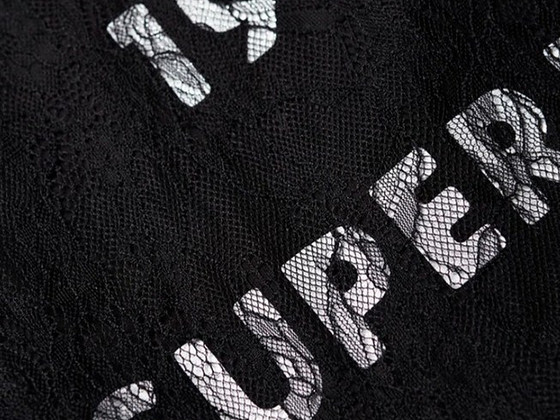 Черная футболка с кружевом Superdry
