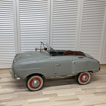Pedaalauto 1973 Moskvich/ Moskvitch/Mosse