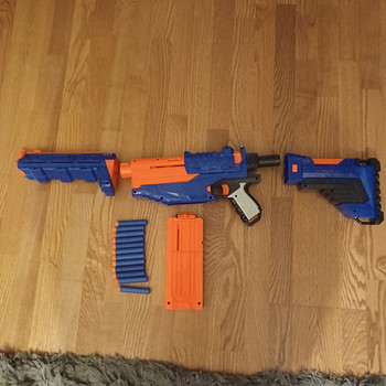 Бластер Nerf + 12 патронов