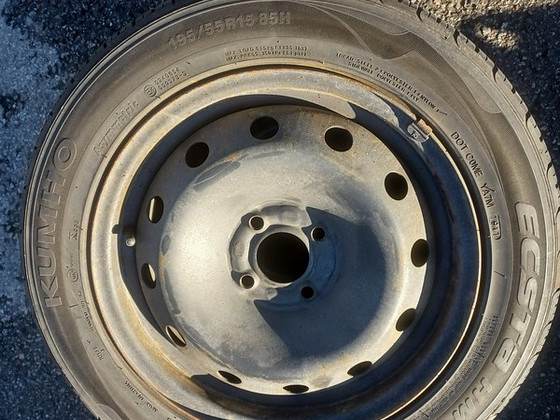 Korralikud suverehvid Kumho 195 55 R15 4x100 velgedel 2tk