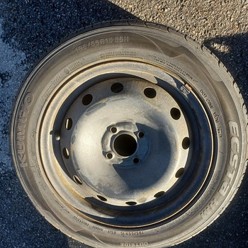 Korralikud suverehvid Kumho 195 55 R15 4x100 velgedel 2tk