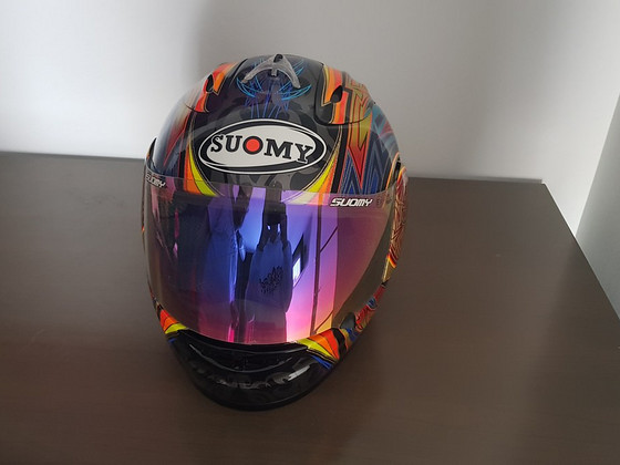 Мотошлем Suomy
