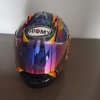 Motorrattakiiver Suomy