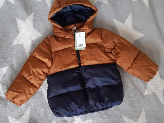 Новая куртка HM s104