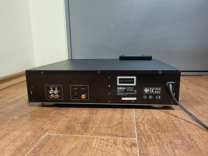 Yamaha CDX-993 Natural Sound Compact Disc Player (1998-99) (3 foto / 3)