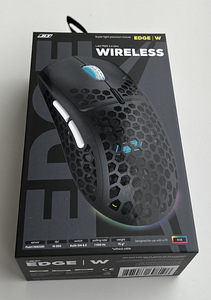 JLT Edge Wireless Super Light Mouse Black / White (1 фото из 8)