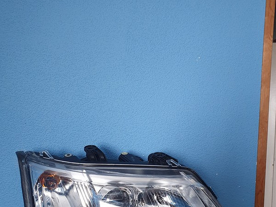 Müüa Saab 9-3 uus juhipoolne halogeen tuli
