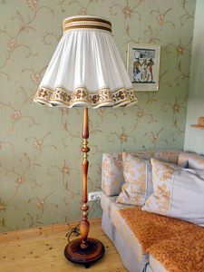 Põranda lamp / Лампа напольная (1 фото из 4)