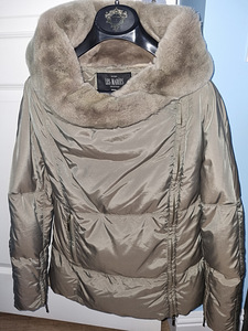 Naturaalse karvaga Itaalia naiste jope, suurus M / Jacket (1 foto / 5)