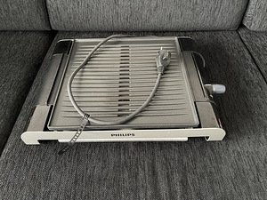 ПРОДАЕТСЯ: НОВЫЙ настольный гриль Philips HD4417 (2 фото из 2)