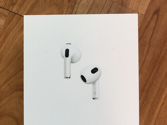 AirPods Gen 3 (Original)
