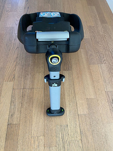 Maxi-Cosi Cabrio turvahäll + Easy Fix alus (4 foto / 4)