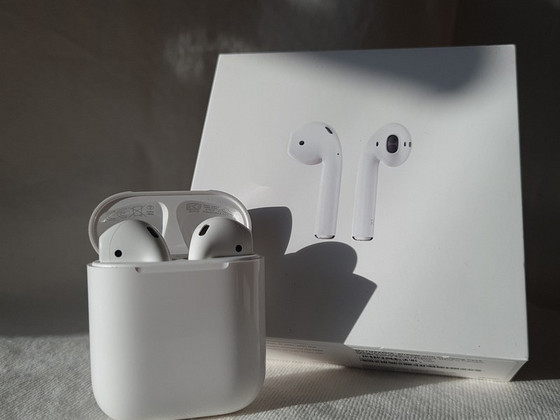 AirPods 2