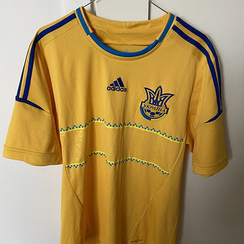 Украинская футболка