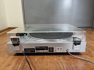 Sharp RP-11 2-Speed Belt-Drive Turntable (3 foto / 3)