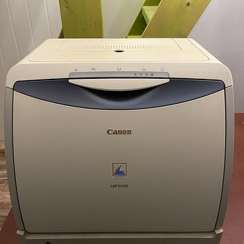 Продам цветной принтер Canon LBP 5000