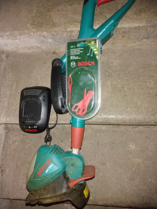 BOSCH trimmer (ilma akuta) (1 foto / 2)