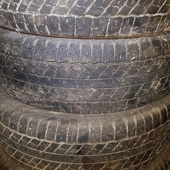 GOODYEAR 255.70.15 c