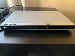 DVD-плеер LG DS563X (1 фото из 4)