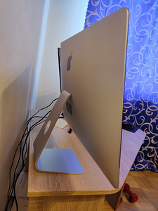 iMac Конец 2015 21 ' (2 фото из 3)