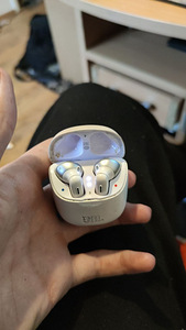 Müüa kõrvaklapid JBL Tune 220 (3 foto / 4)