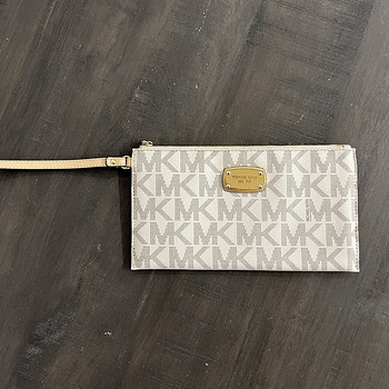 Michael Kors Jet Set Travel