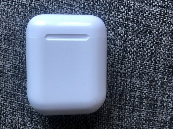 Наушники airpods