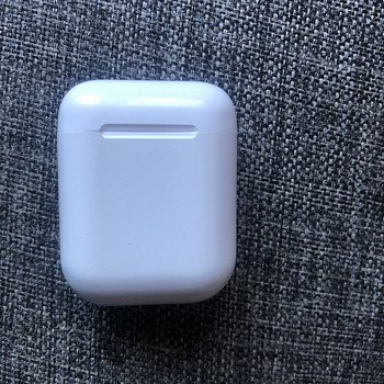 Наушники airpods