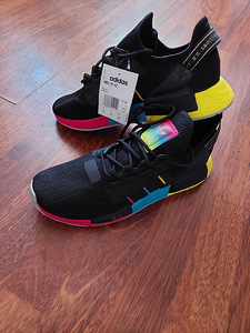 ADIDAS NMD_R1.V2 (4 фото из 7)