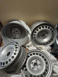 Müüa 16" metallveljed. Muugil 16 rat (1 foto / 4)