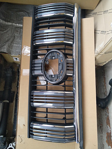 Land Cruiser 150 решётка 5310160B91 5310160E90 5310160950 (5 фото из 5)