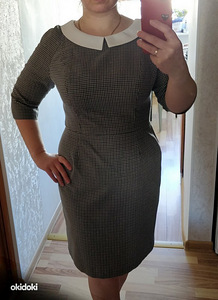 Женское платье (2 фото из 3)
