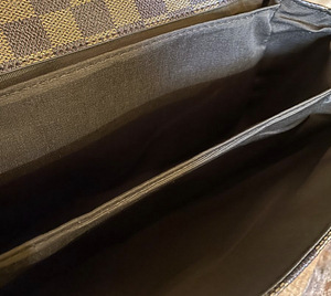 Louis Vuitton (3 фото из 3)