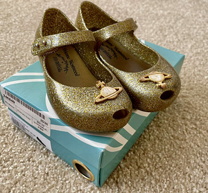 Kingad Mini Melissa-32323 Vivienne Westwood Anglomania S25.5 (1 foto / 1)
