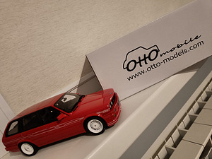 Ottomobile 1:18 BMW Alpina E30 Touring (1 foto / 2)