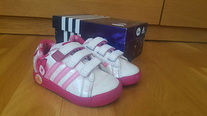 Кроссовки Adidas Disney стр. 22 (1 фото из 2)