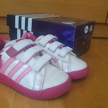 Adidas Disney tossud s.22