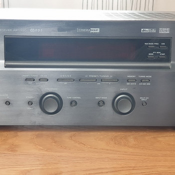ПРОДАЕТСЯ AV-РЕСИВЕР YAMAHA RX-V550