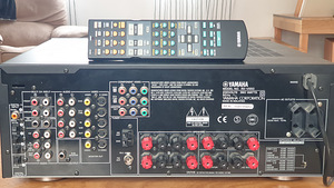 ПРОДАЕТСЯ AV-РЕСИВЕР YAMAHA RX-V550 (2 фото из 4)