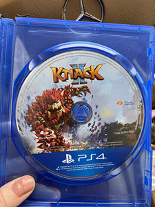 PS4 видеоигра (1 фото из 2)