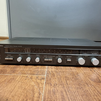 Technics SA-103 AM / FM стерео ресивер
