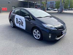 Прокат автомобилей Bolt, Wolt, Forus, Uber (4 фото из 7)