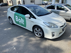 Прокат автомобилей Bolt, Wolt, Forus, Uber (5 фото из 7)